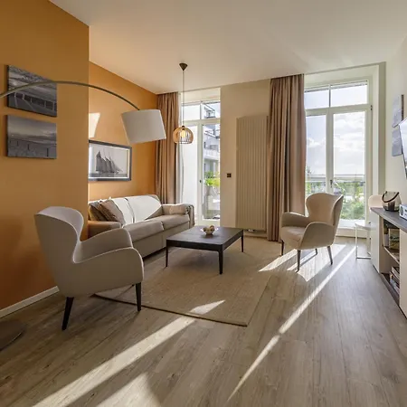 Alte Seefahrtschule - Zwei Wasser App 11 